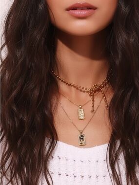 18k Gold 'Plated The Lovers' Tarot Pendant Necklace with White Inlay. New.